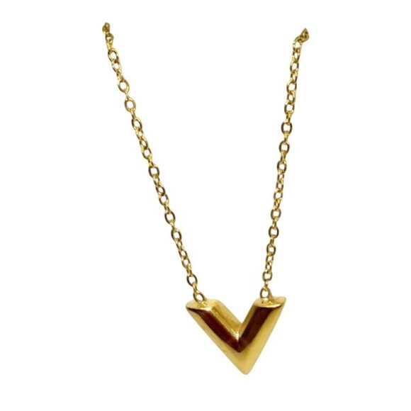 18K Gold Plated Stainless Steel V Pendant Necklace Womens - Picture 3 of 7